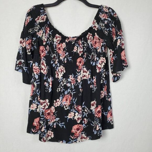 🔴Rewind XL Black Floral Top - Picture 1 of 6